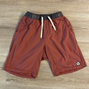 Vuori small mens shorts.